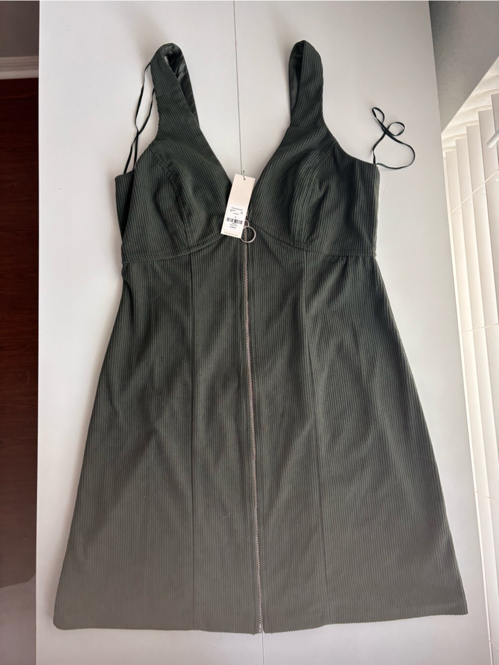 Francesca's Collection Olive Green Ribbed Mini Dress with Front Zip
